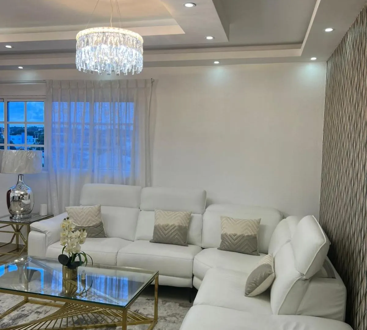 דירות Los Mameyes  Residencial Pancho III 0*, Los Mameyes (Santo Domingo) הרפובליקה הדומיניקנית